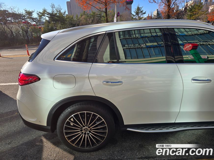 Mercedes-Benz GLC-Class 2024