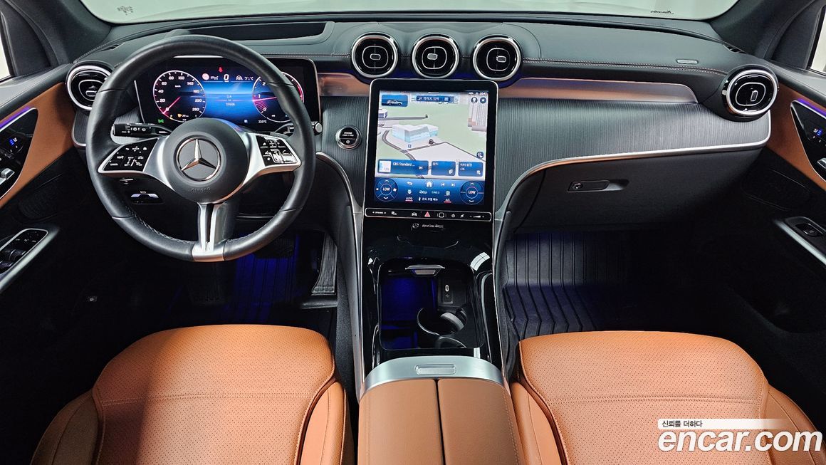 Mercedes-Benz GLC-Class 2024