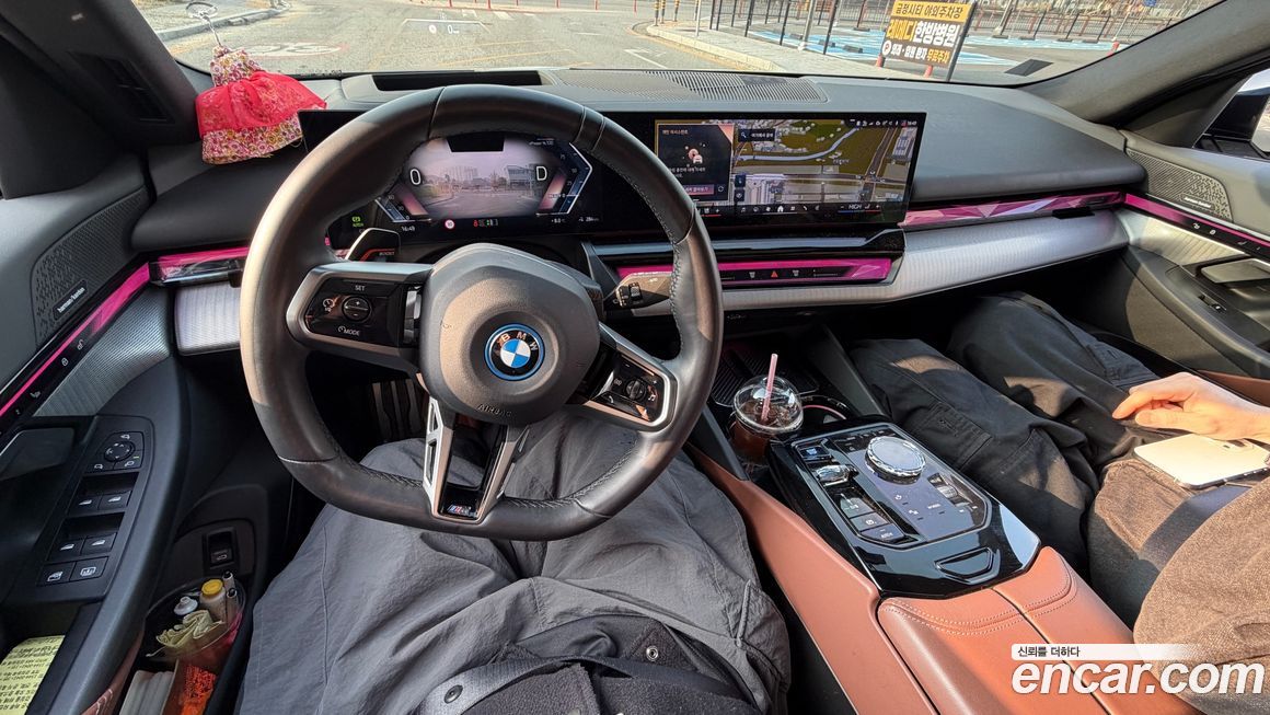BMW i5 2024