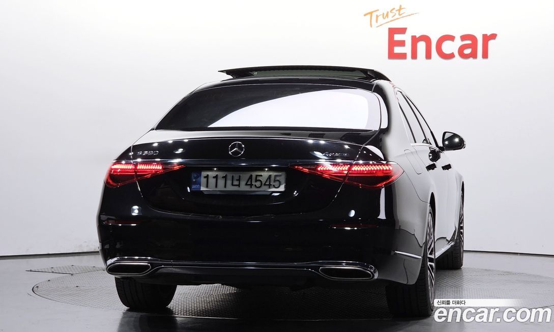 Mercedes-Benz S-Class 2021