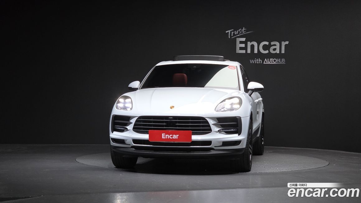 Porsche Macan 2021