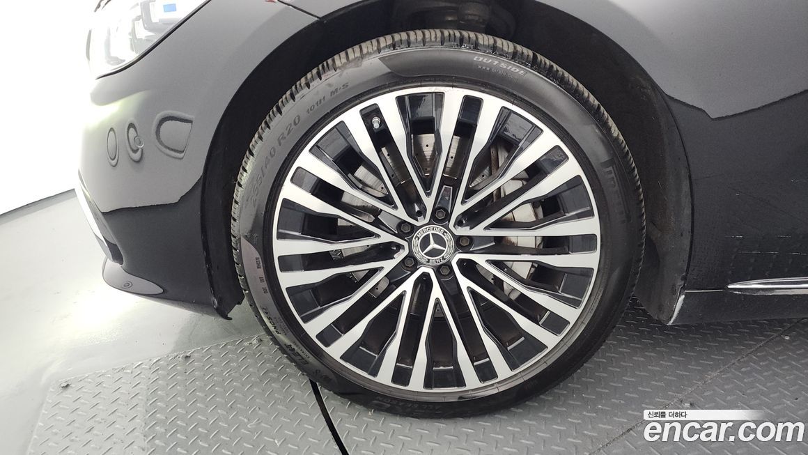 Mercedes-Benz S-Class 2021