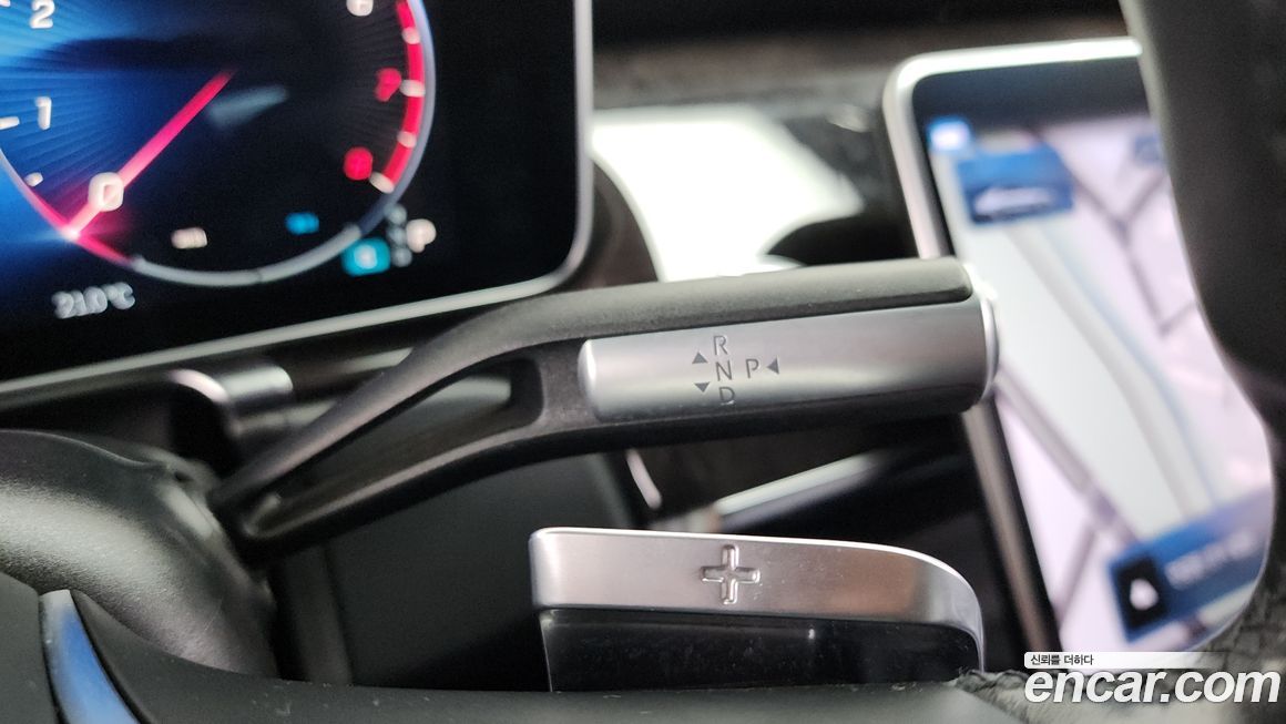 Mercedes-Benz S-Class 2021