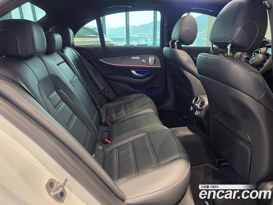 Mercedes-Benz E-Class 2023