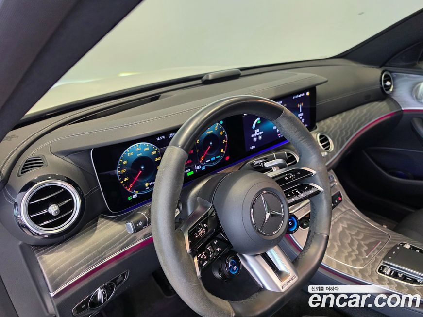 Mercedes-Benz E-Class 2023