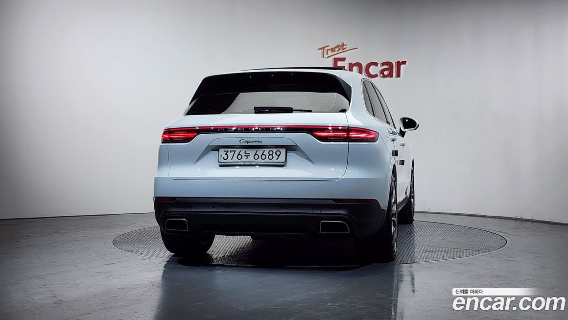 Porsche Cayenne 2021