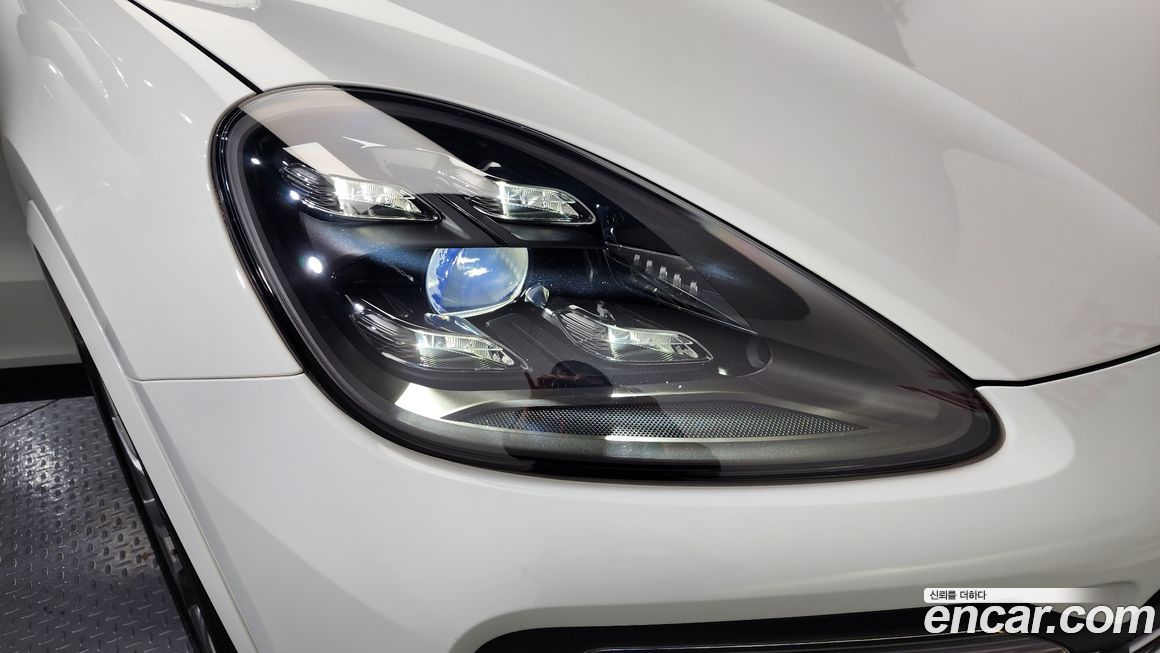 Porsche Cayenne 2021