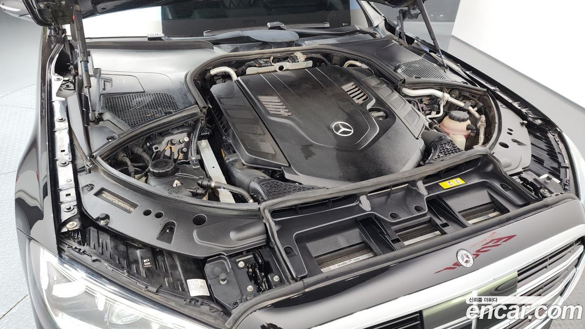 Mercedes-Benz S-Class 2021