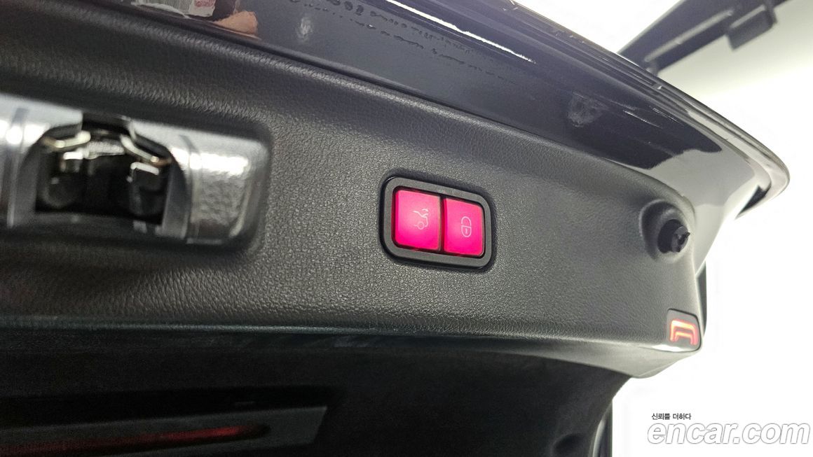 Mercedes-Benz S-Class 2021