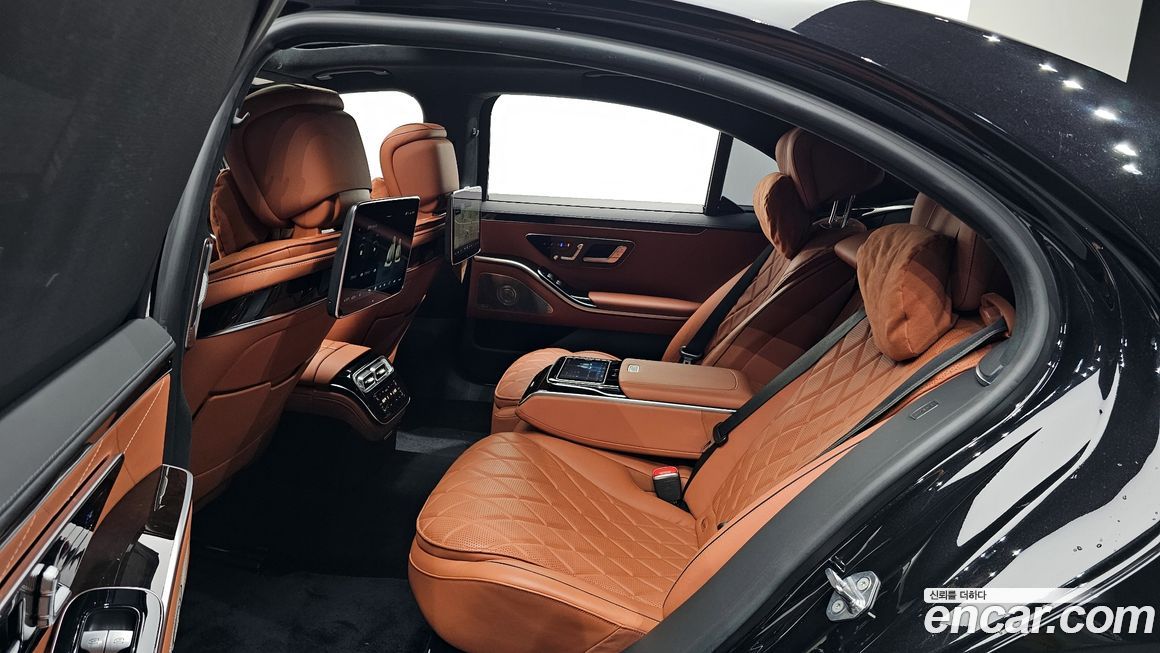 Mercedes-Benz S-Class 2021