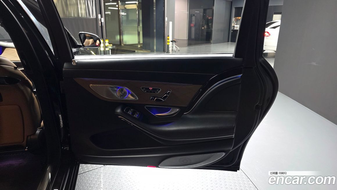 Mercedes-Benz S-Class 2019