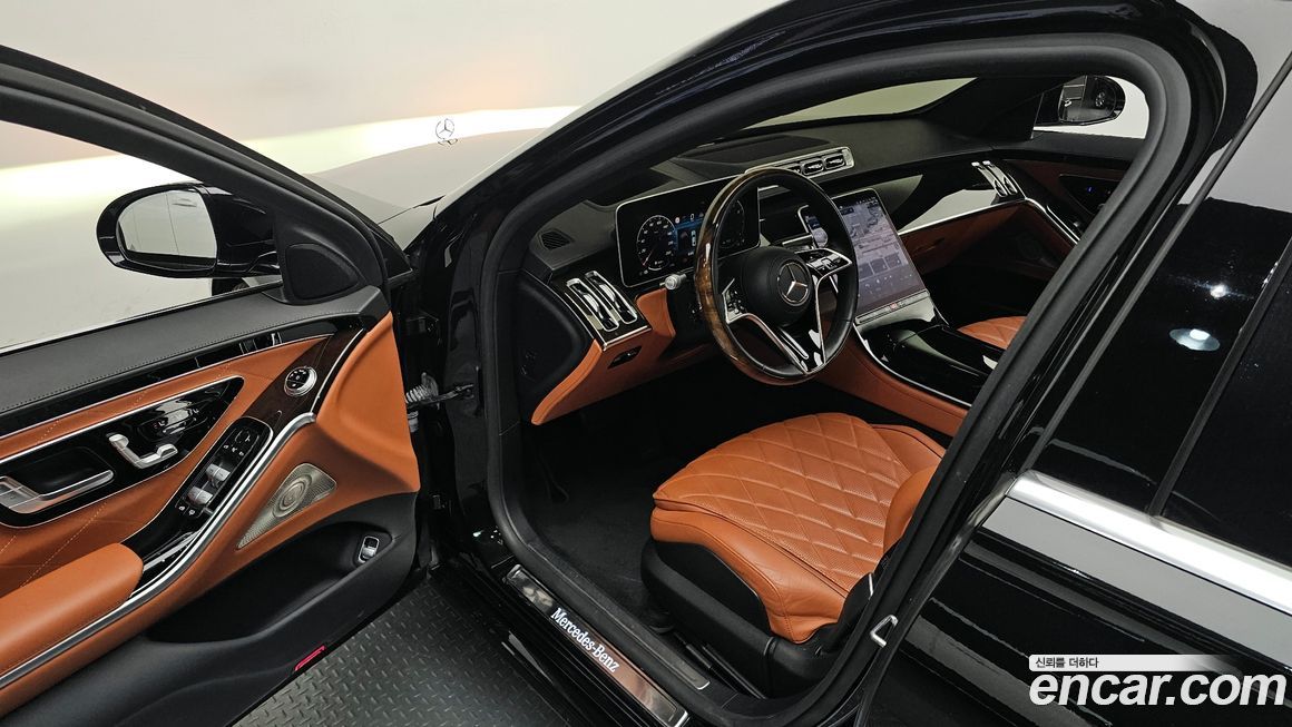 Mercedes-Benz S-Class 2021