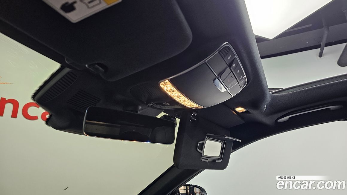 Mercedes-Benz S-Class 2020