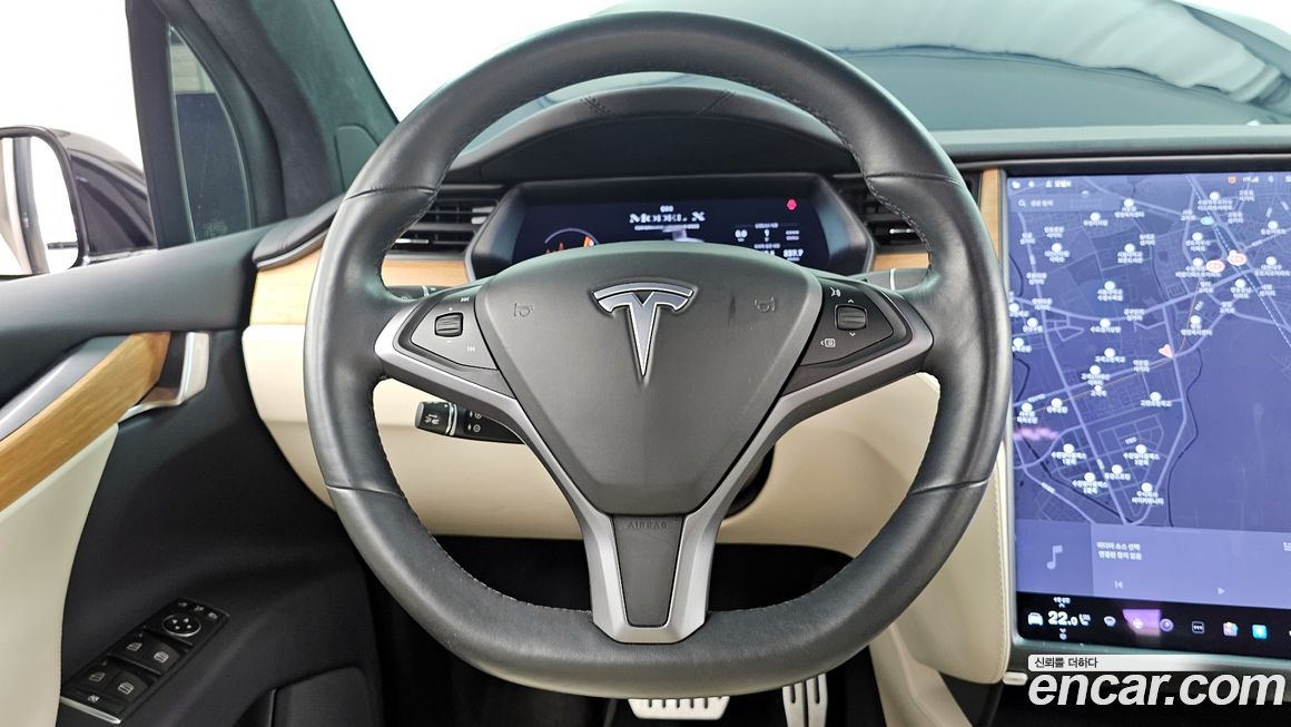 Tesla Model X 2020
