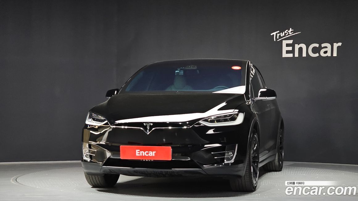 Tesla Model X 2020