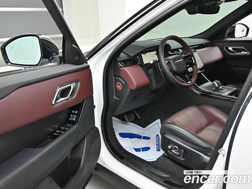 Land Rover Range Rover Velar 2025