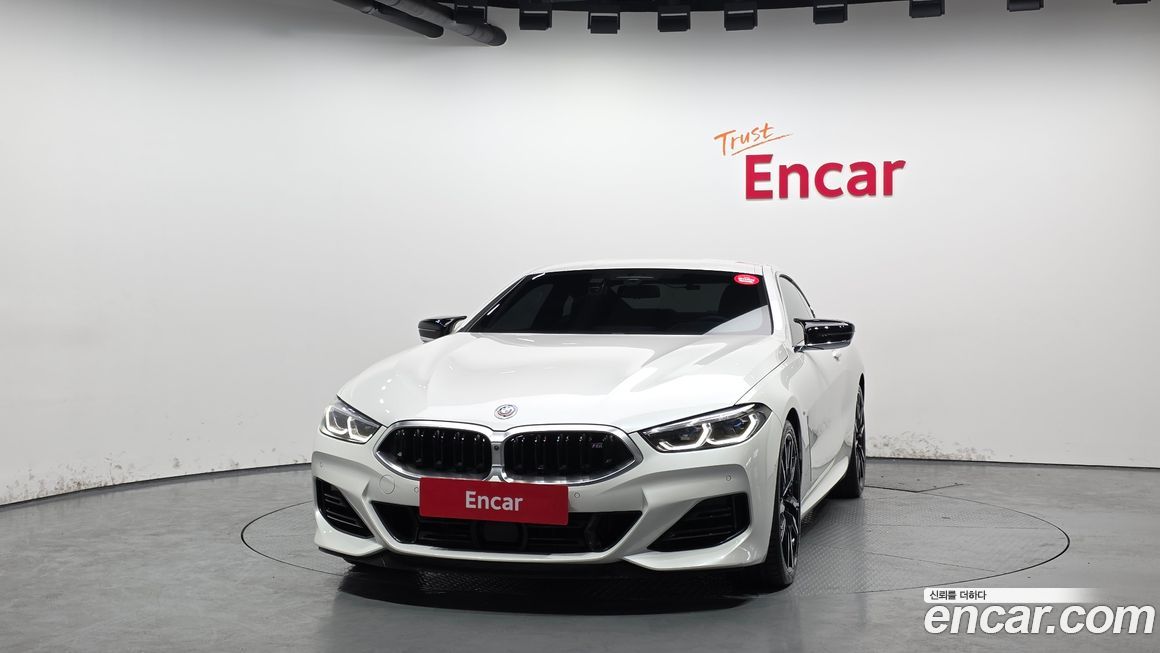 BMW 8-Series 2022