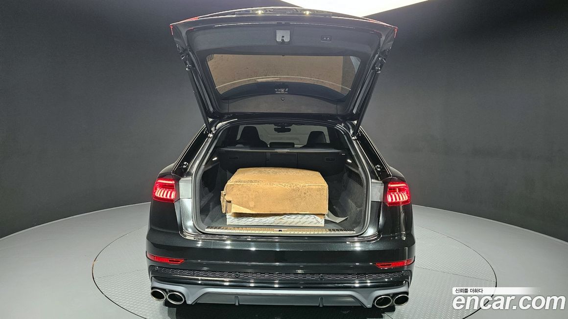 Audi Q8 2023