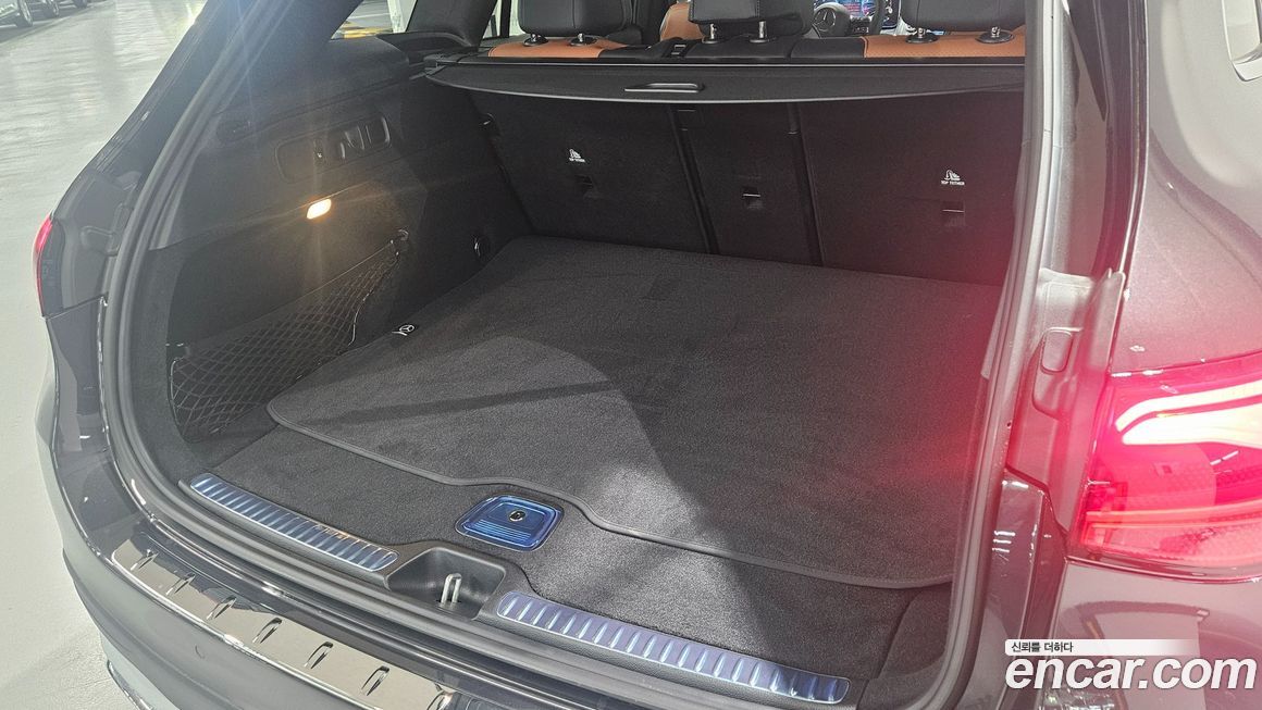 Mercedes-Benz GLC-Class 2026