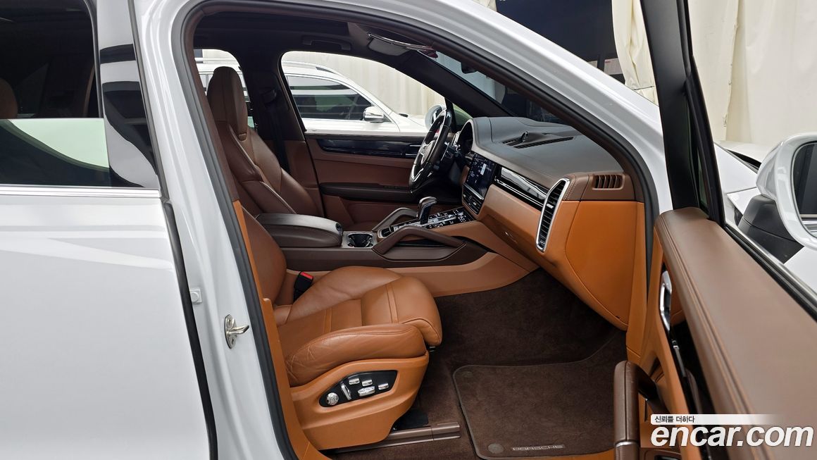 Porsche Cayenne 2020