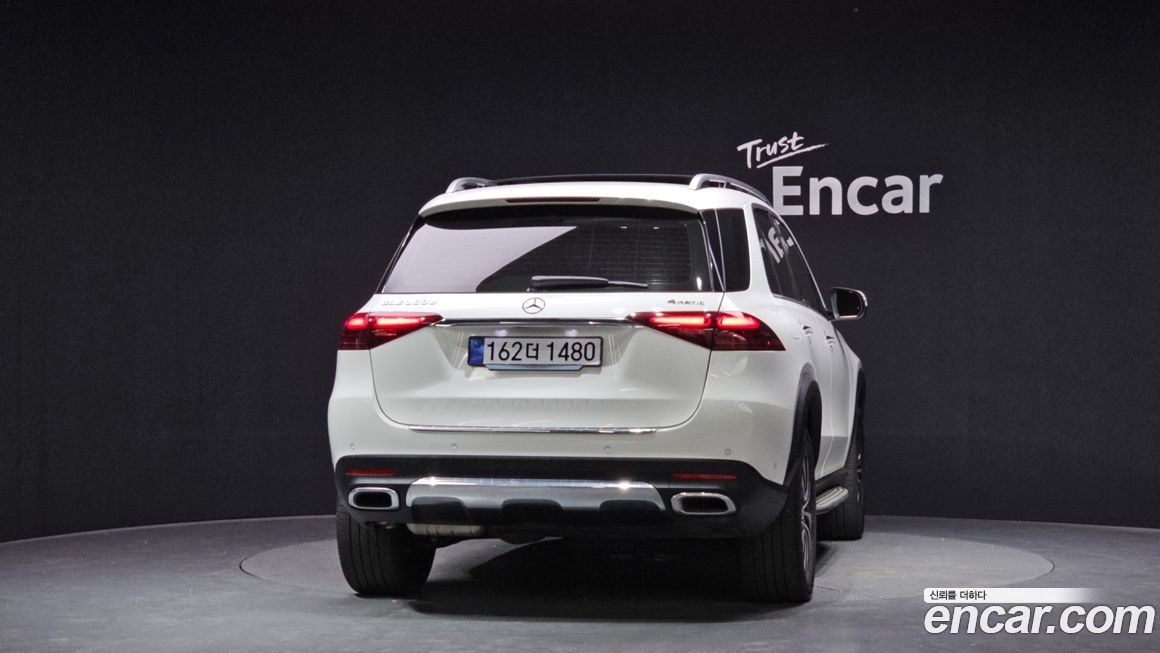 Mercedes-Benz GLE-Class 2023