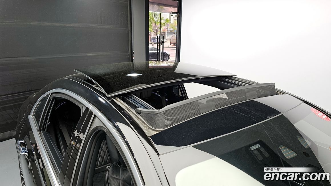 Mercedes-Benz S-Class 2023