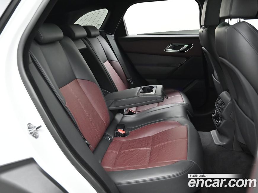 Land Rover Range Rover Velar 2025