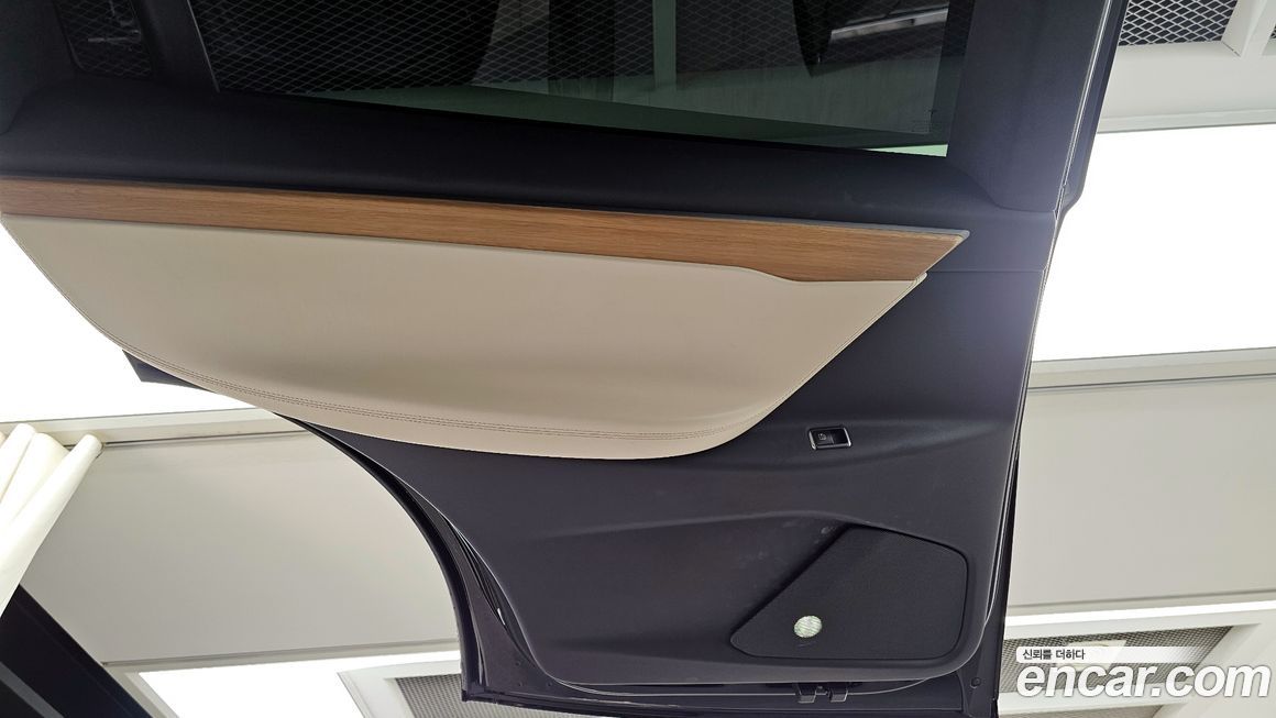 Tesla Model X 2020