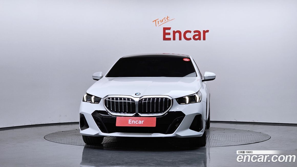 BMW 5-Series 2025