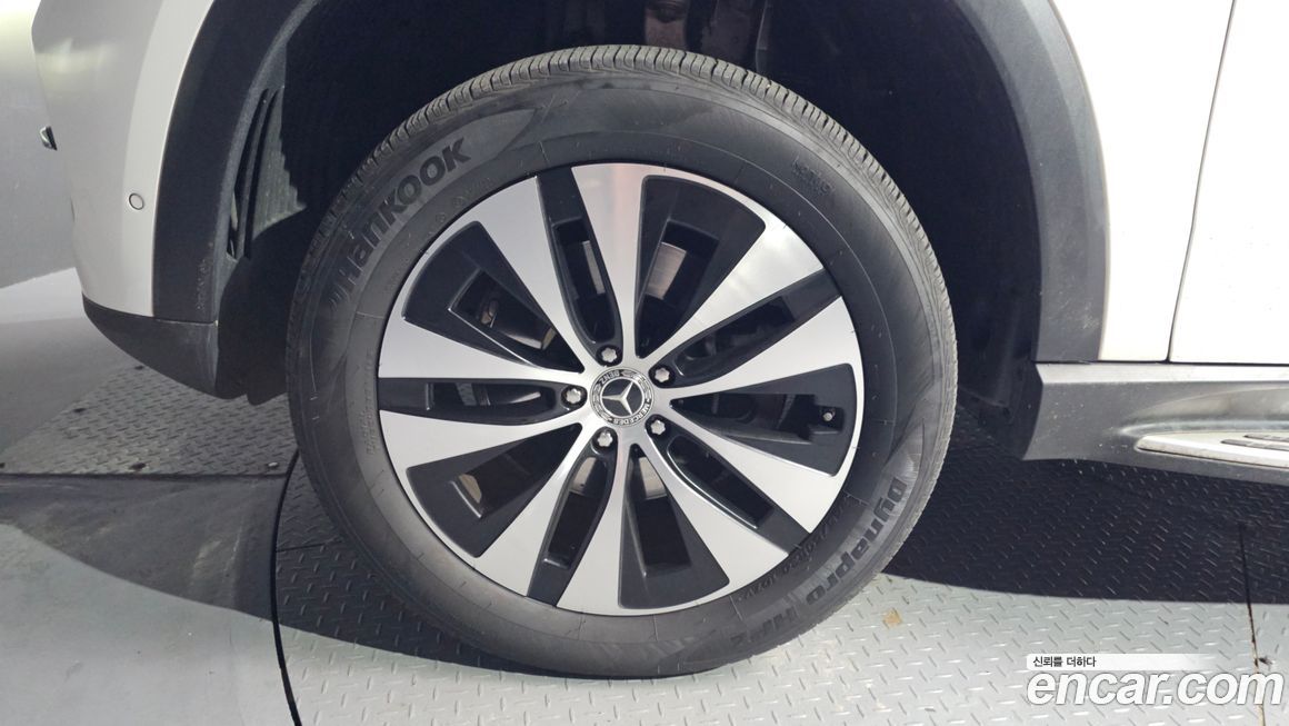 Mercedes-Benz GLE-Class 2023