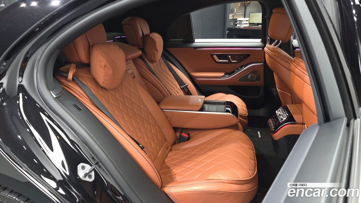 Mercedes-Benz S-Class 2023