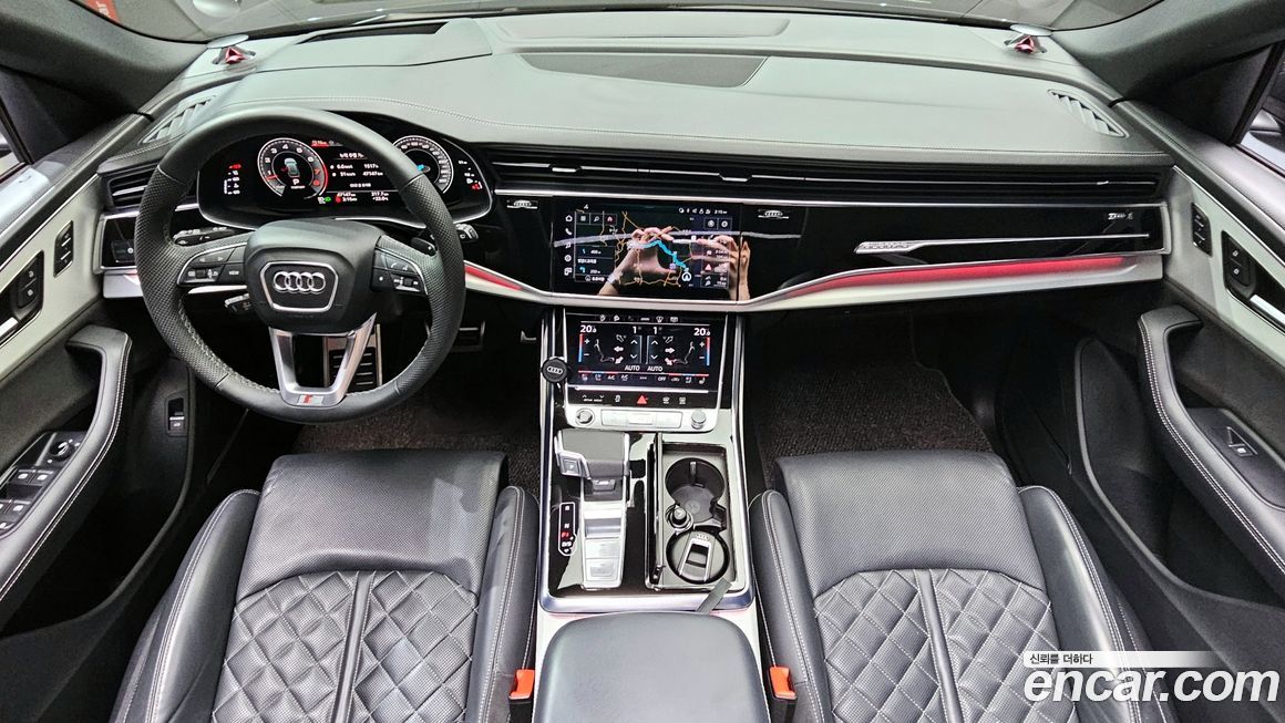 Audi Q8 2023