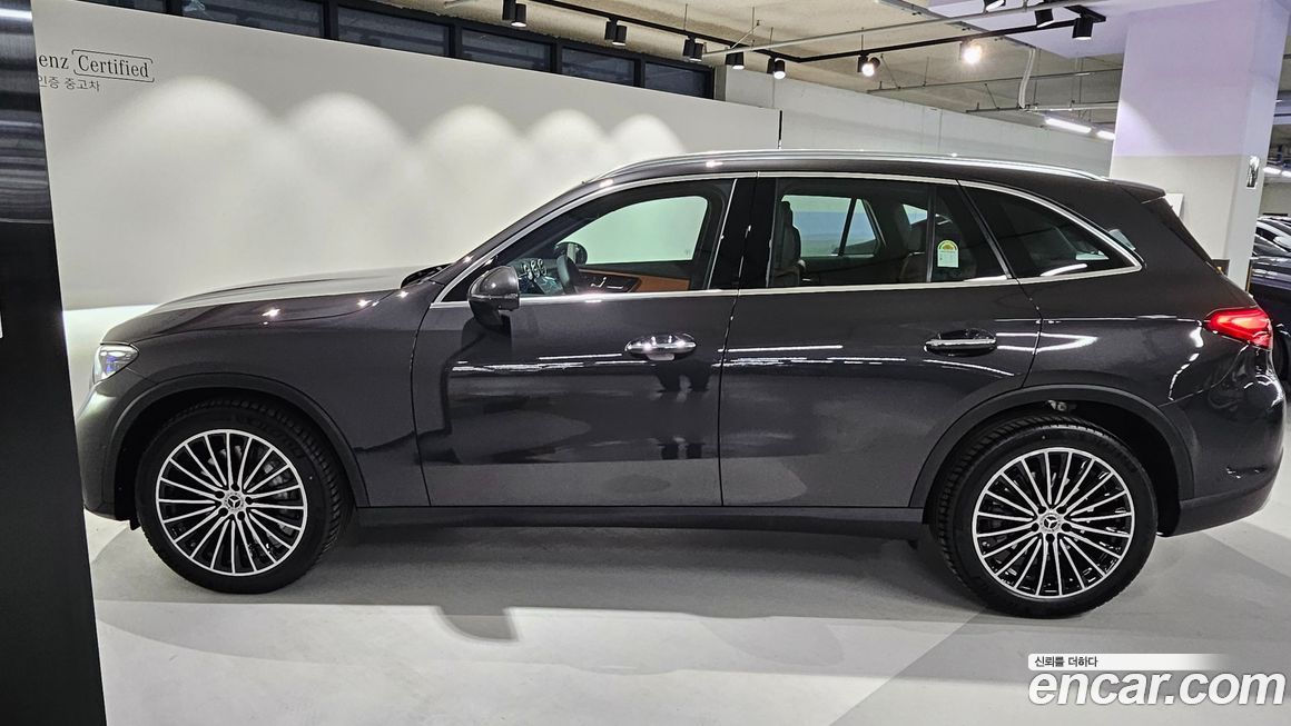 Mercedes-Benz GLC-Class 2026