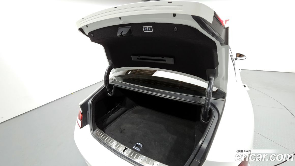 Genesis G90 2023