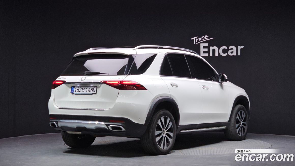 Mercedes-Benz GLE-Class 2023