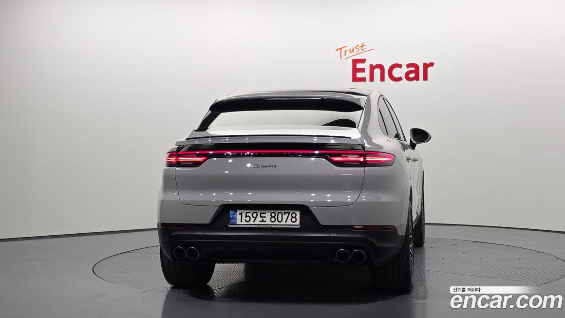 Porsche Cayenne 2022