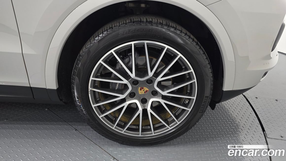 Porsche Cayenne 2022