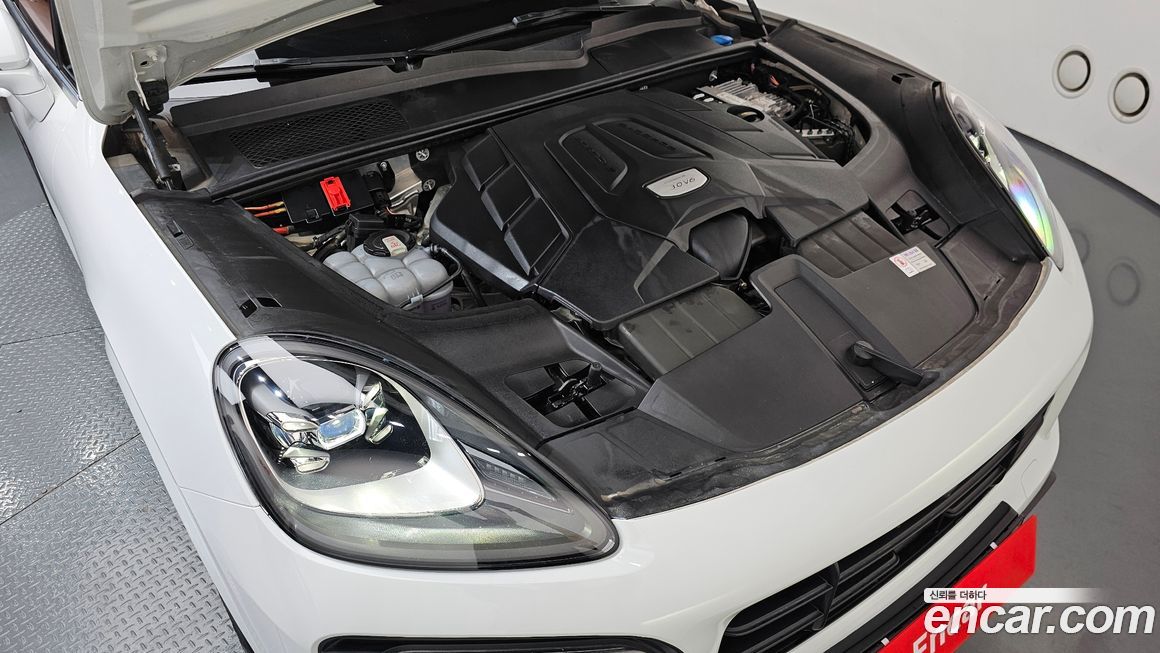 Porsche Cayenne 2023