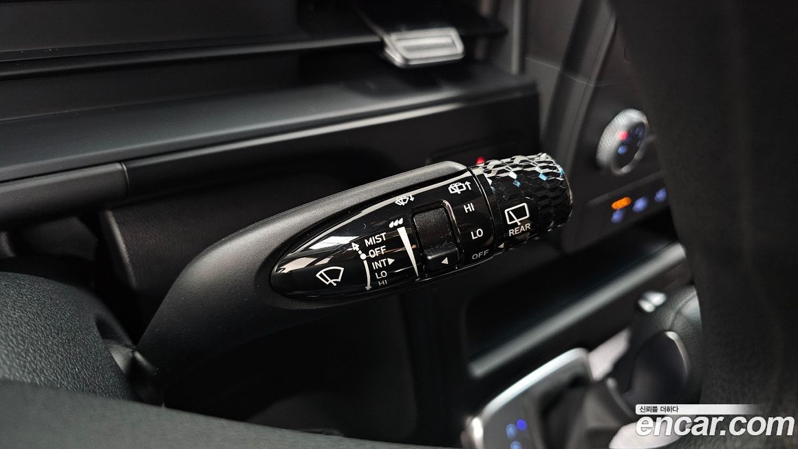 Hyundai Staria 2025