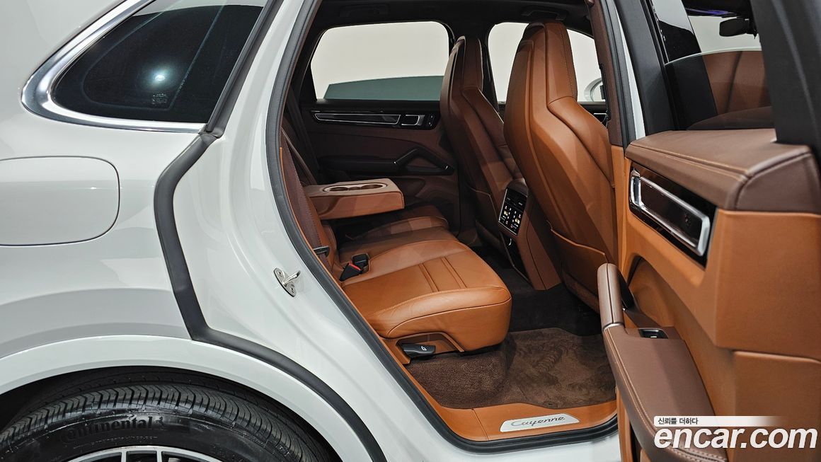 Porsche Cayenne 2023