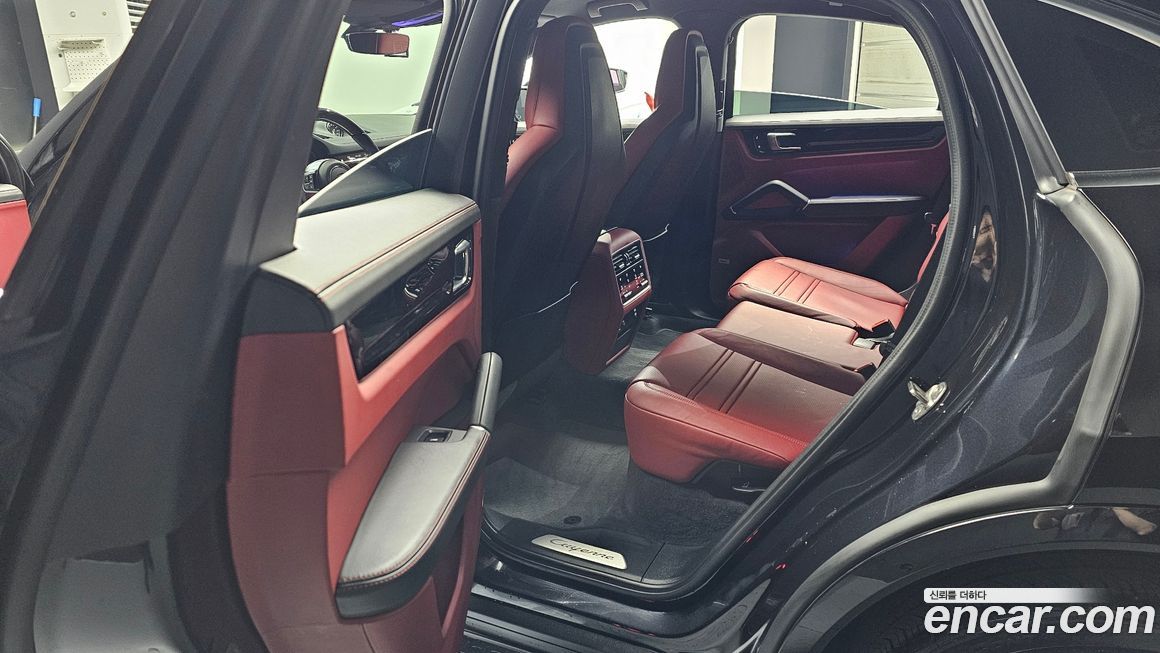 Porsche Cayenne 2022