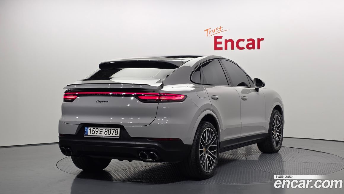 Porsche Cayenne 2022
