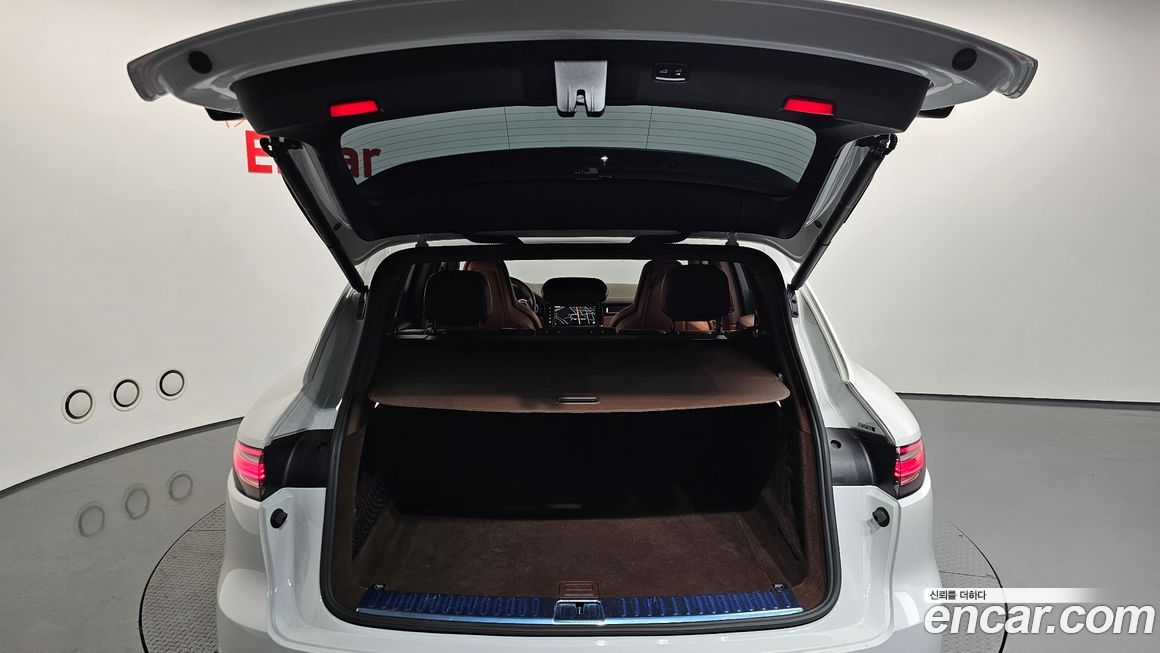 Porsche Cayenne 2023