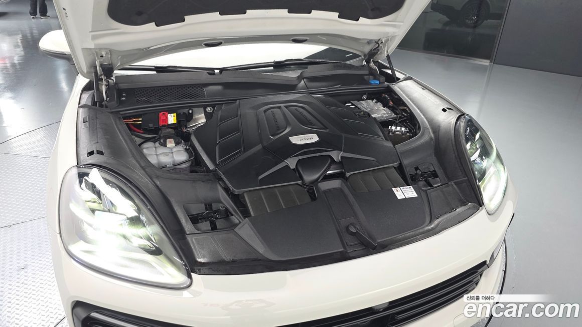 Porsche Cayenne 2022