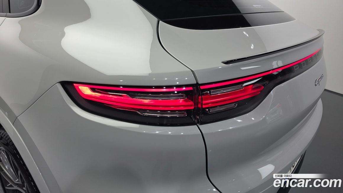 Porsche Cayenne 2022