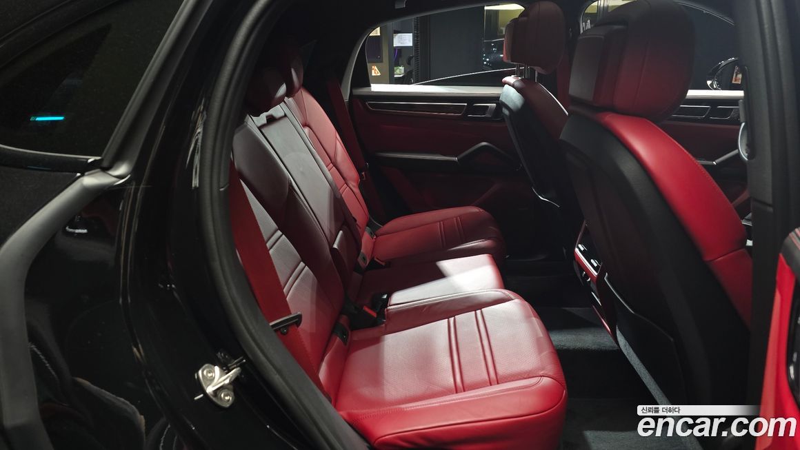 Porsche Cayenne 2023