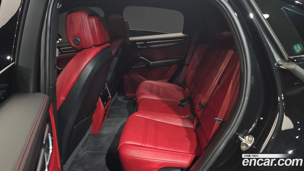 Porsche Cayenne 2023