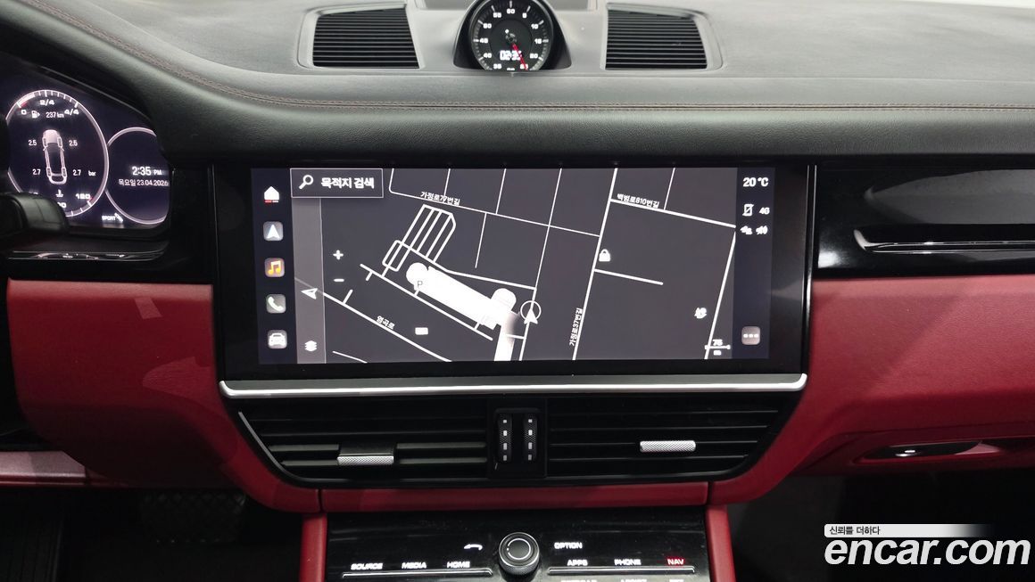 Porsche Cayenne 2022