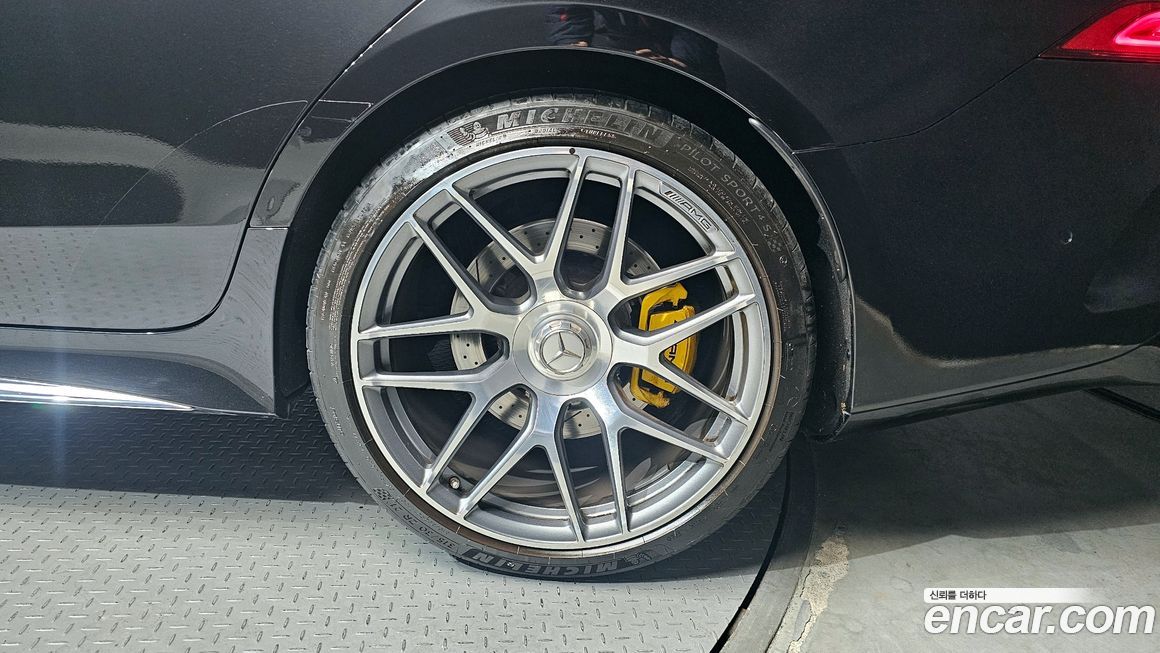 Mercedes-Benz AMG GT 2023