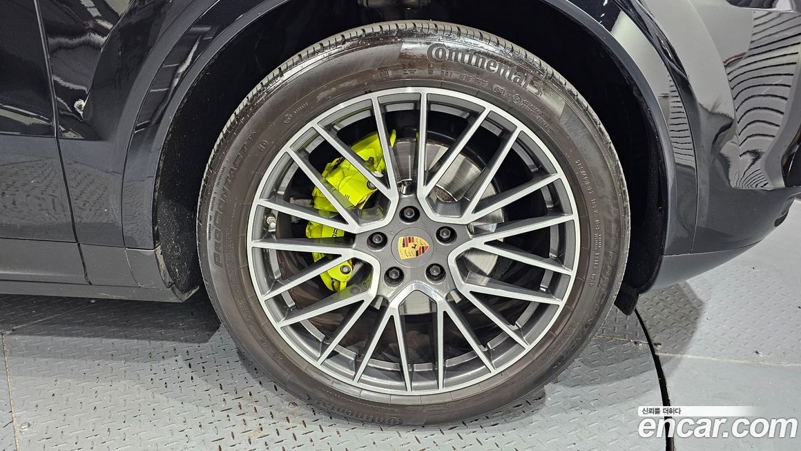 Porsche Cayenne 2022